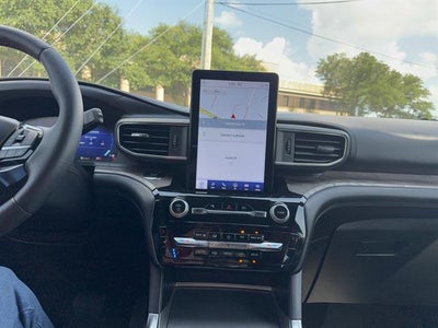 2023 Ford Explorer Platinum