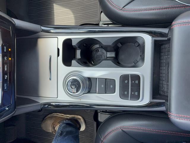 2024 Ford Explorer ST-Line
