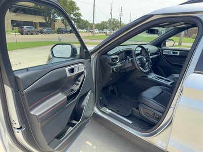 2024 Ford Explorer ST-Line