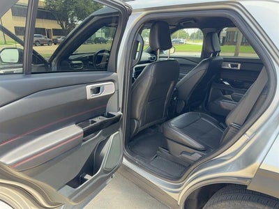 2024 Ford Explorer ST-Line