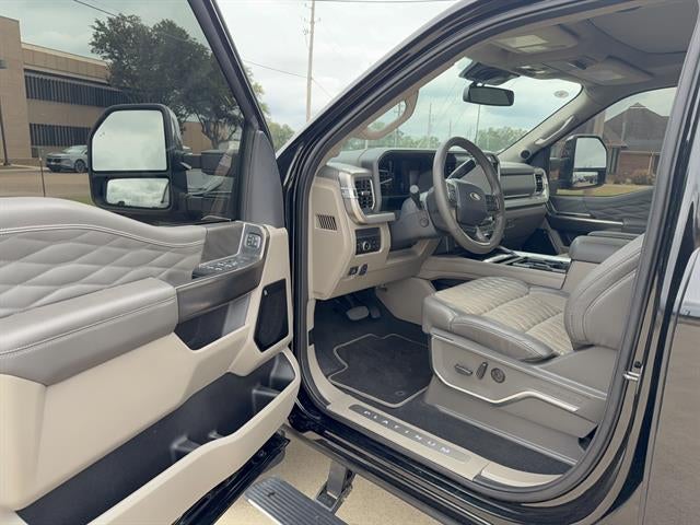 2025 Ford F-250 Super Duty Platinum
