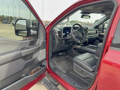 2025 Ford Super Duty F-350 SRW Lariat