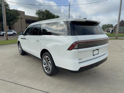 2025 Lincoln Navigator L Reserve