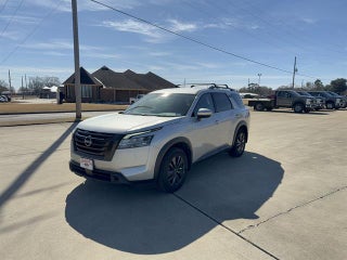 2022 Nissan Pathfinder SV