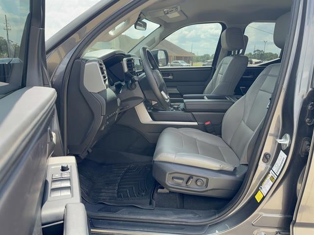 2024 Toyota Tundra 4WD SR5