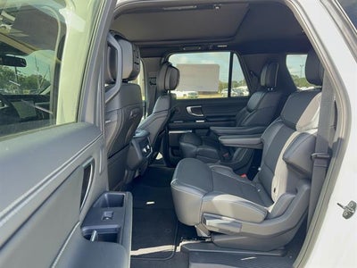 2027 Ford Expedition Max MAX Platinum