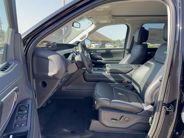 2027 Ford Expedition Max MAX Platinum
