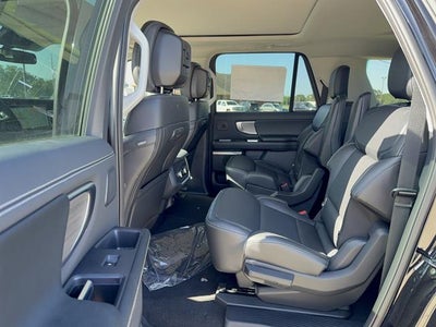 2027 Ford Expedition Max MAX Platinum
