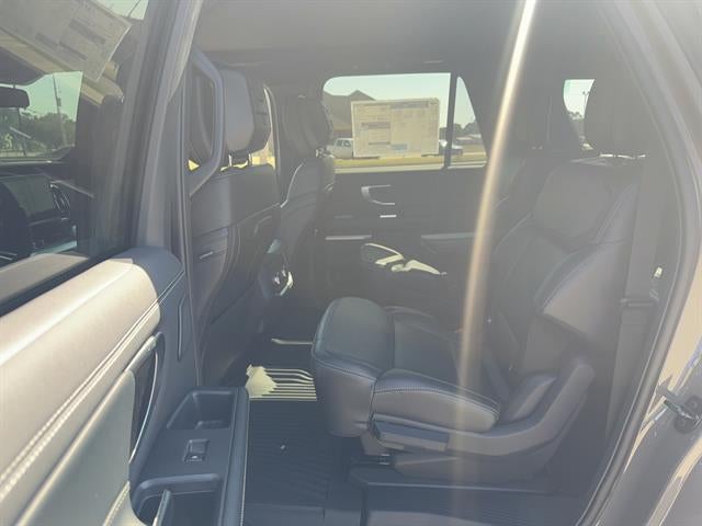 2027 Ford Expedition Max MAX Platinum