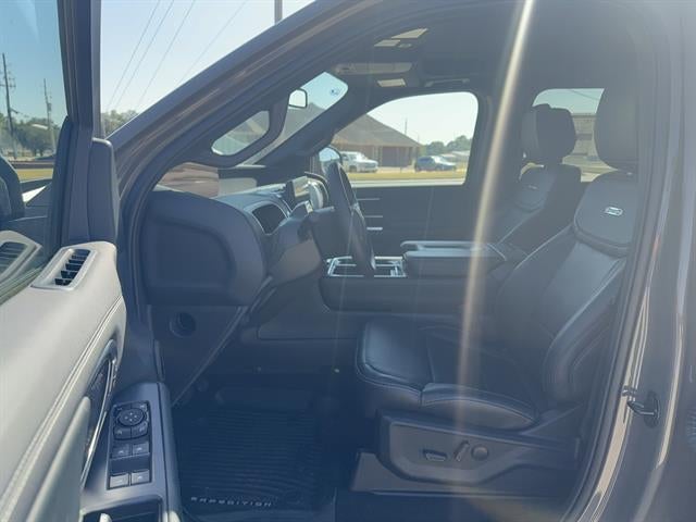 2027 Ford Expedition Max MAX Platinum