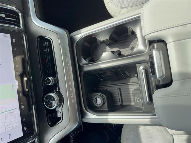 2027 Ford Expedition 4X2 PLATINUM