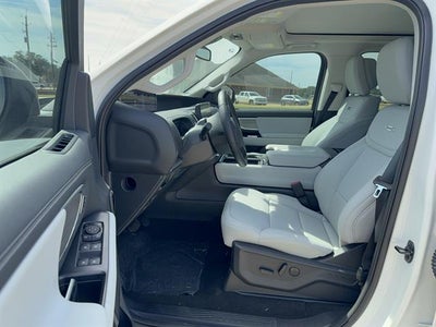 2027 Ford Expedition 4X2 PLATINUM