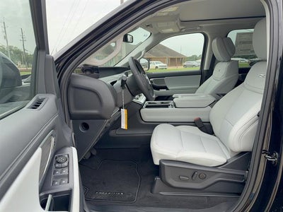 2027 Ford Expedition Platinum