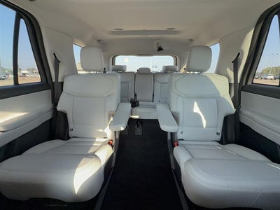 2027 Ford Expedition 4X4 PLATINUM