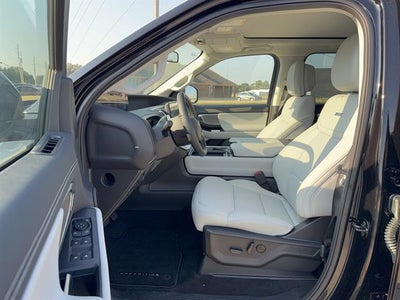 2027 Ford Expedition 4X4 PLATINUM