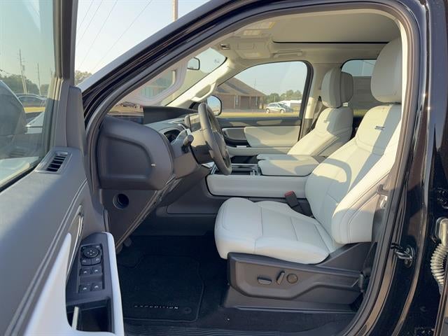 2027 Ford Expedition 4X4 PLATINUM