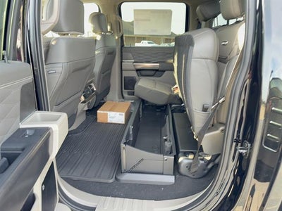 2027 Ford Super Duty F-250 SRW Platinum