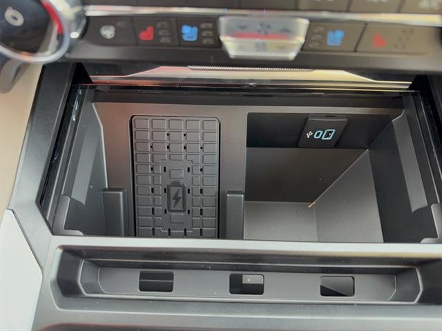 2027 Ford Super Duty F-250 SRW Platinum