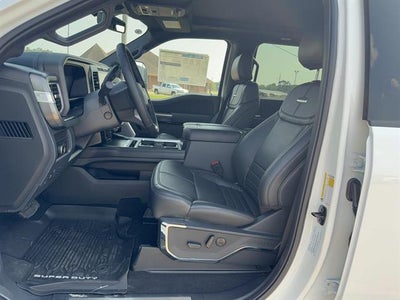 2025 Ford Super Duty F-250 SRW Platinum