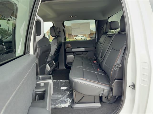 2026 Ford Super Duty F-350 DRW LARIAT