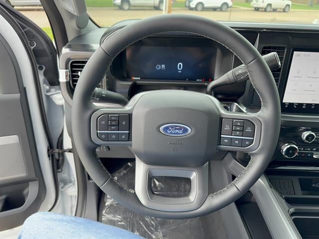2026 Ford Super Duty F-350 DRW LARIAT