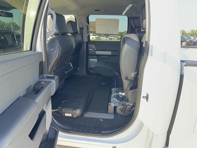 2026 Ford Super Duty F-350 DRW LARIAT