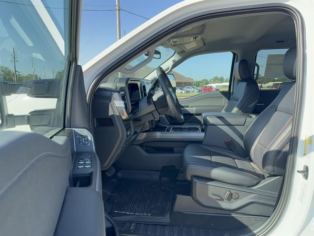 2026 Ford Super Duty F-350 DRW LARIAT