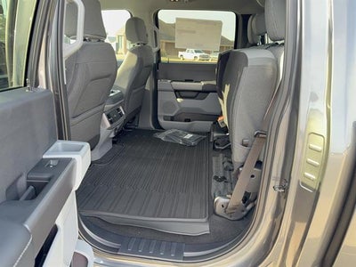 2027 Ford Super Duty F-350 DRW XLT