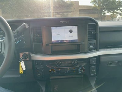 2027 Ford Super Duty F-350 DRW XLT