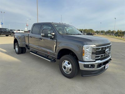 2027 Ford Super Duty F-350 DRW XLT
