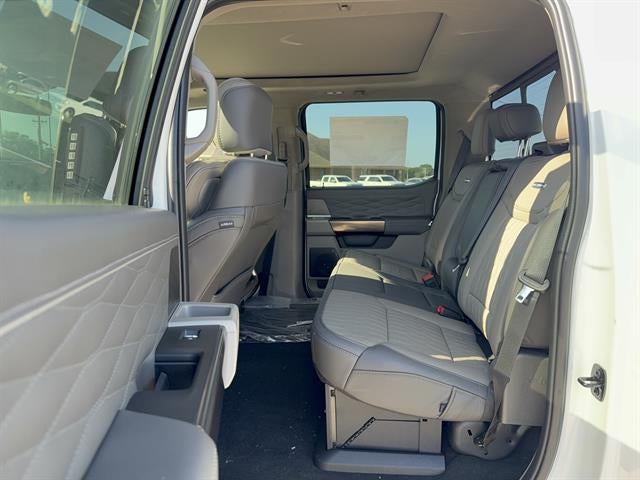 2026 Ford Super Duty F-350 DRW Platinum