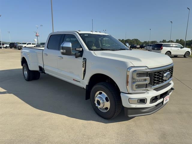2026 Ford Super Duty F-350 DRW Platinum