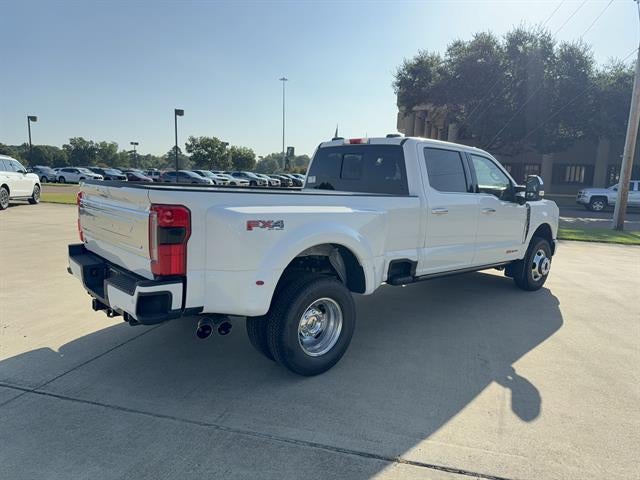 2026 Ford Super Duty F-350 DRW Platinum