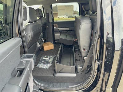 2026 Ford Super Duty F-350 DRW LARIAT