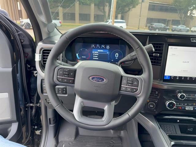 2026 Ford Super Duty F-350 DRW LARIAT
