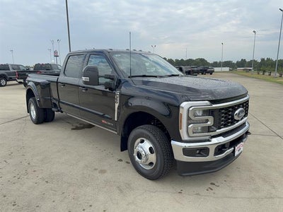 2026 Ford Super Duty F-350 DRW LARIAT