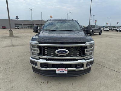 2026 Ford Super Duty F-350 DRW LARIAT