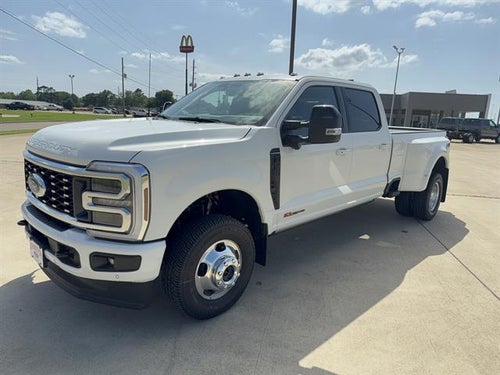 2026 Ford Super Duty F-350 DRW Platinum