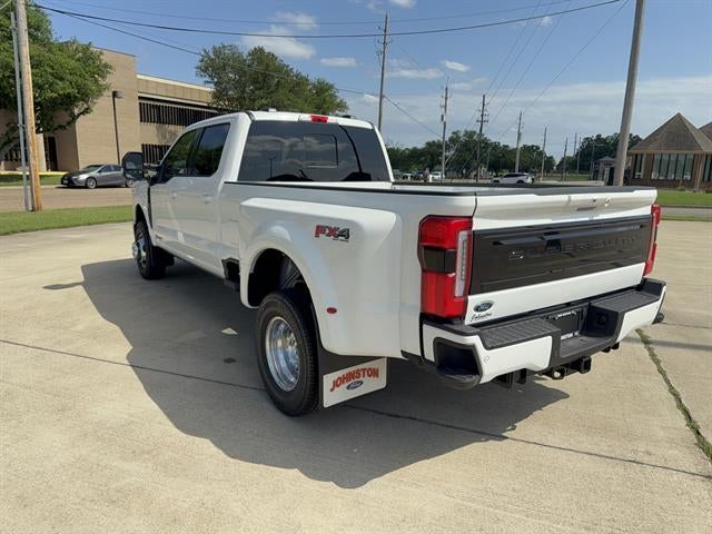 2026 Ford Super Duty F-350 DRW Platinum