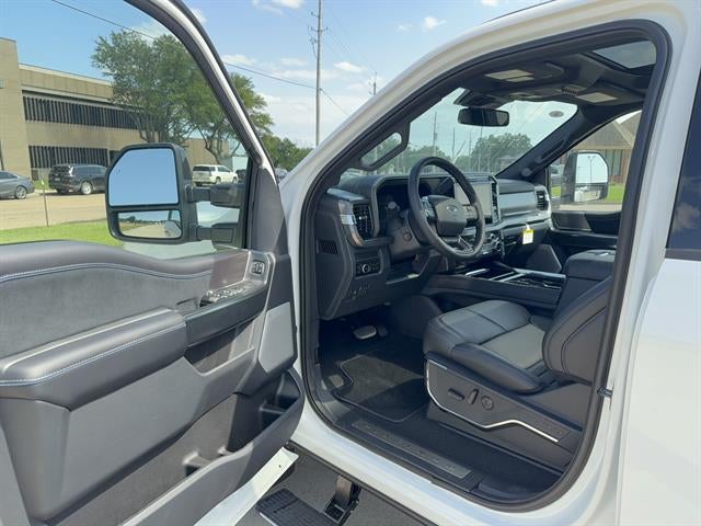 2026 Ford Super Duty F-350 DRW Platinum