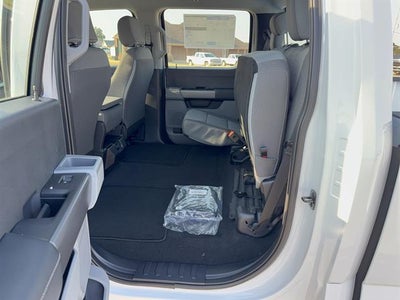 2027 Ford Super Duty F-350 DRW XL
