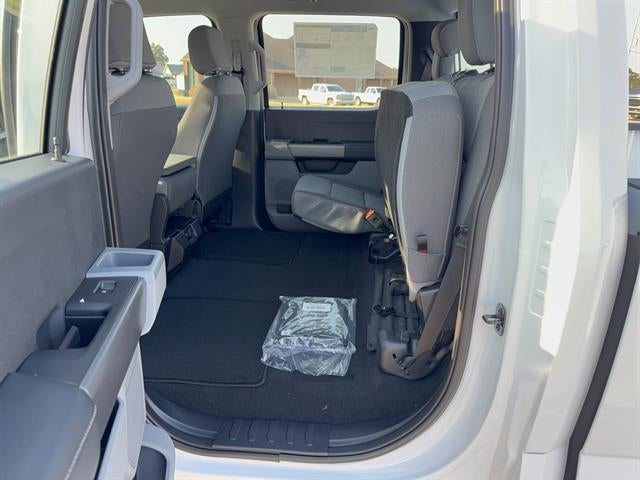 2027 Ford Super Duty F-350 DRW XL