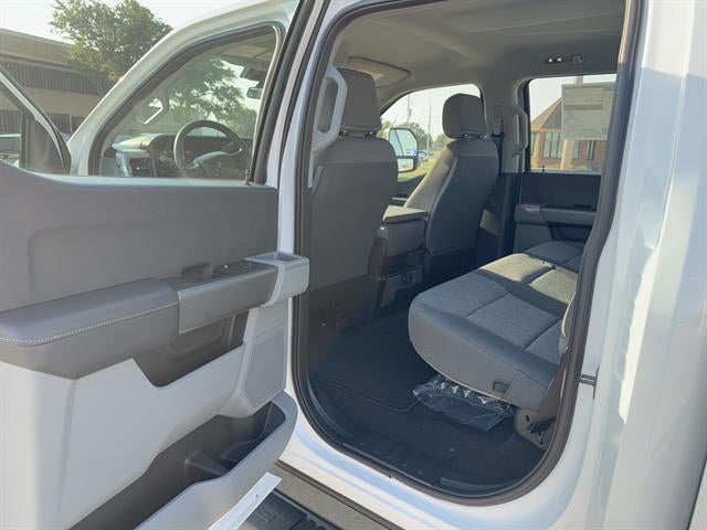 2027 Ford Super Duty F-350 DRW XL
