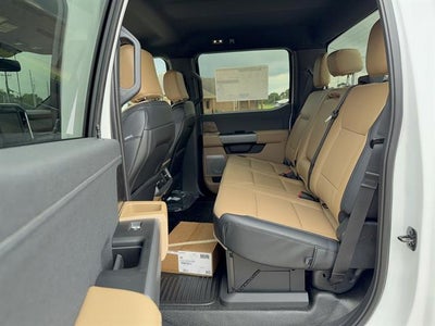 2026 Ford Super Duty F-350 DRW LARIAT