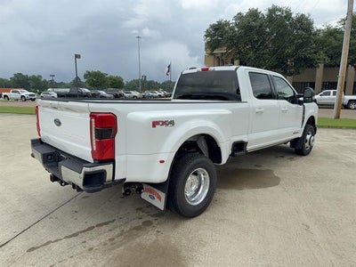 2026 Ford Super Duty F-350 DRW LARIAT