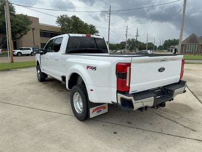 2026 Ford Super Duty F-350 DRW LARIAT