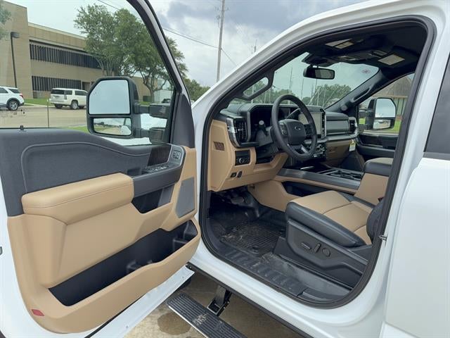 2026 Ford Super Duty F-350 DRW LARIAT