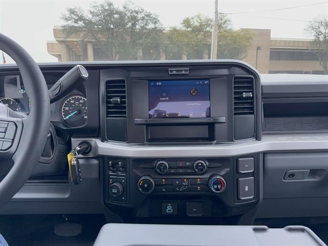 2026 Ford Super Duty F-350 DRW XL