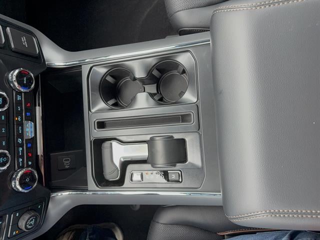 2026 Ford F-150 LARIAT CREW CAB 4X4